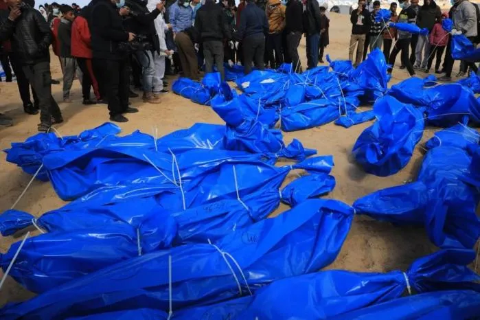 الصحة في غزة: دفعة الجثامين الأخيرة هي الأصعب ومعظمها ذائبة أو عظام